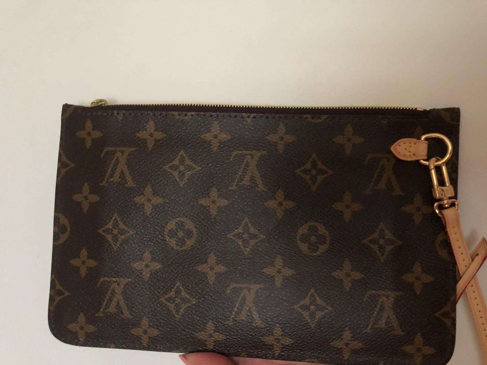Louis Vuitton pochette