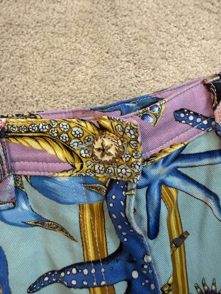 Versace kratase