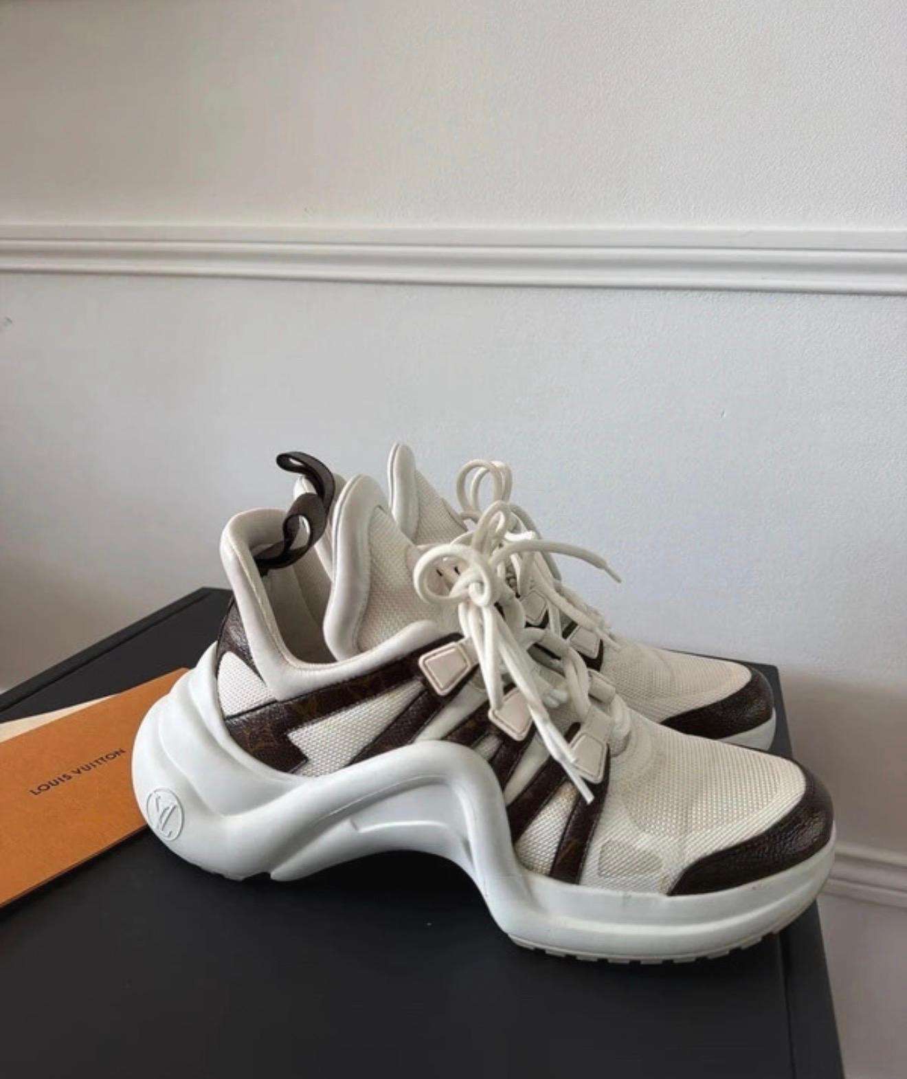 Louis Vuitton archlight