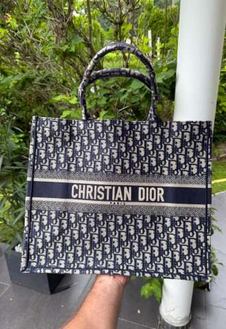 https://vipluxury.sk/Dior tote