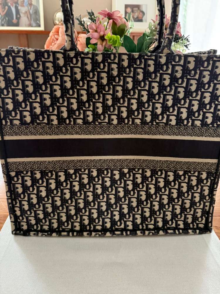 Dior tote