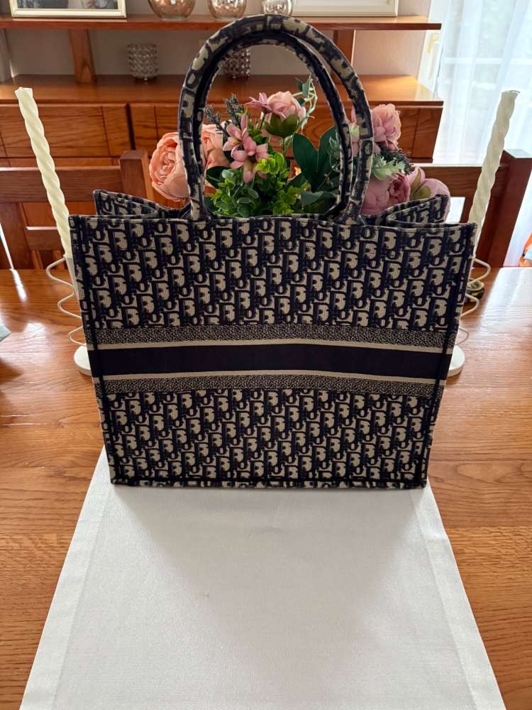 Dior tote
