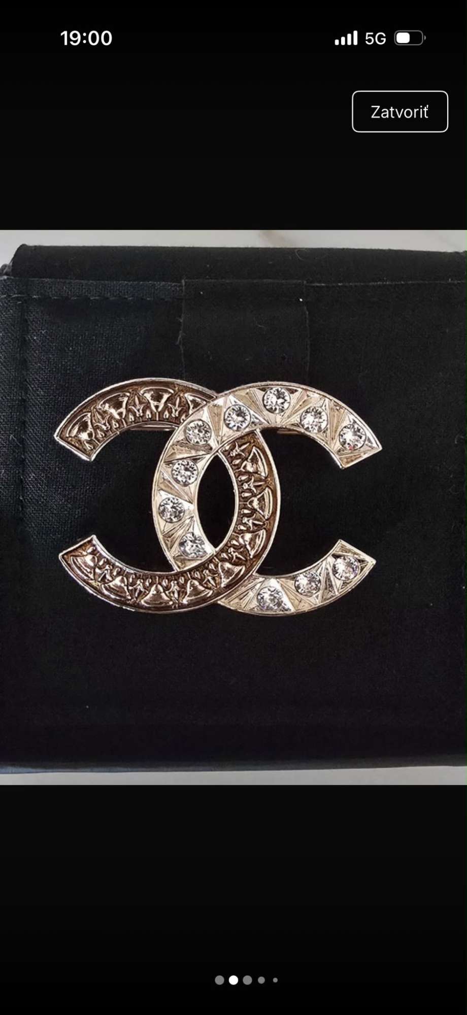 Chanel brošňa