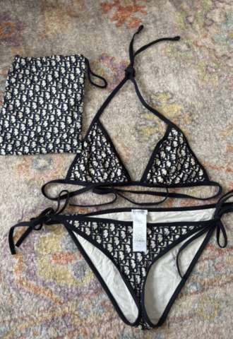 https://vipluxury.sk/Dior plavky