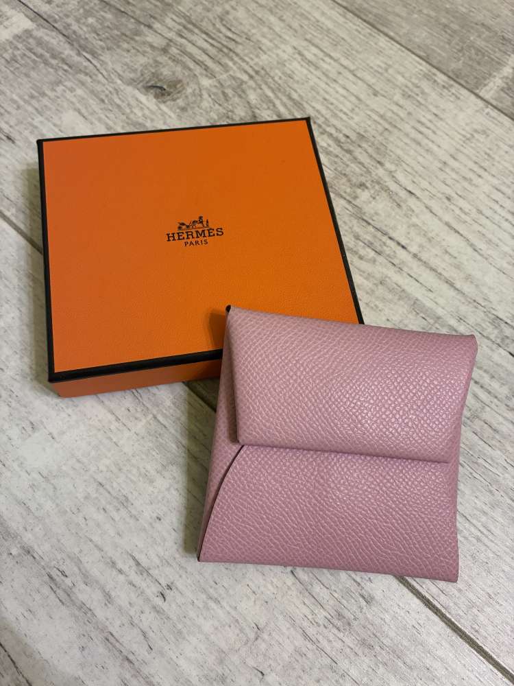Hermes Bastia peňaženka na mince vo farbe Rose Sakura