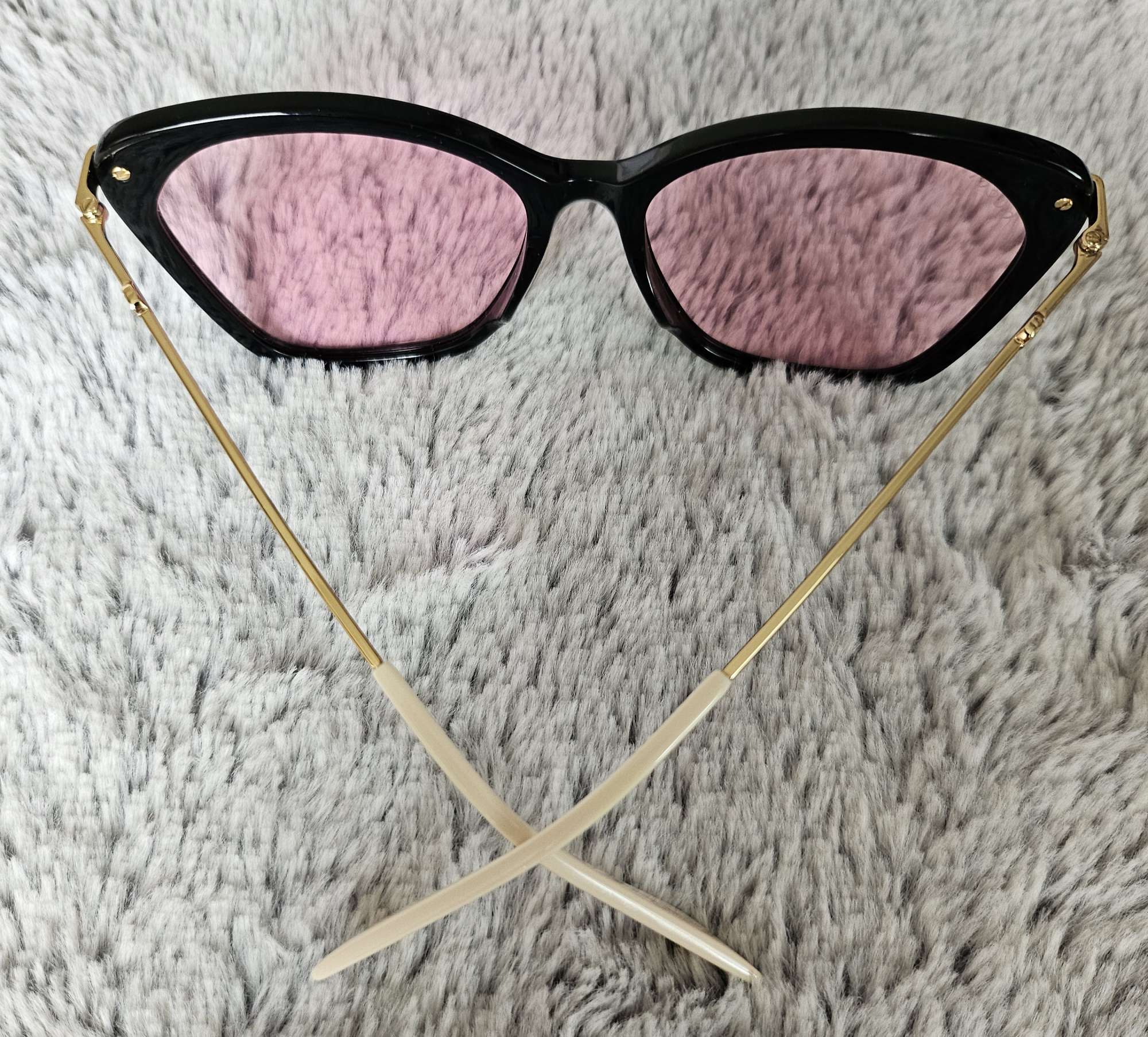 GUCCI slnečné okuliare