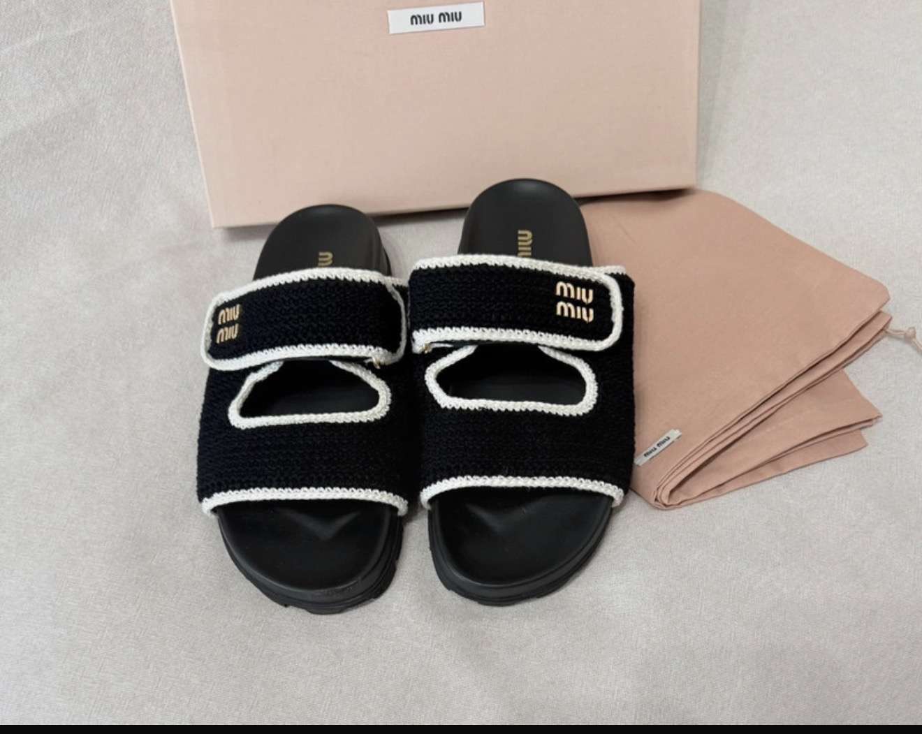Miu Miu sandalky