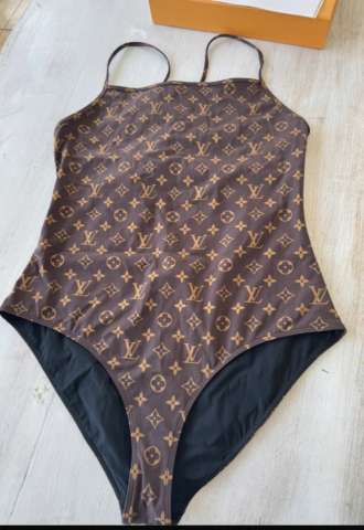 https://vipluxury.sk/Louis Vuitton plavky