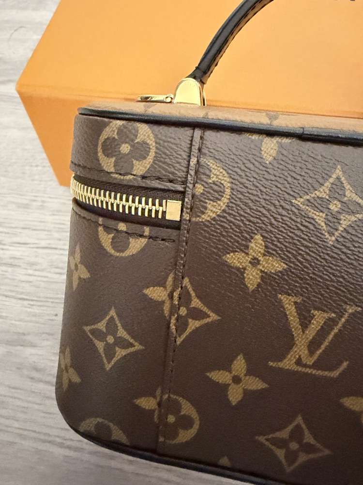 Louis Vuitton Vanity