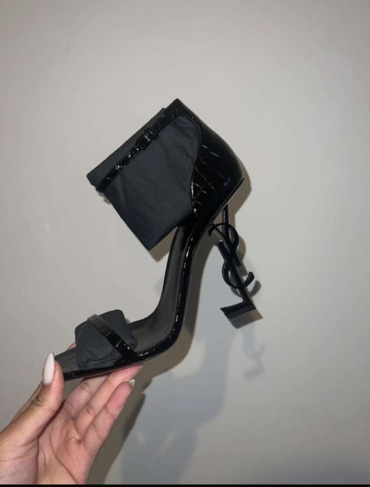 YSL sandalky