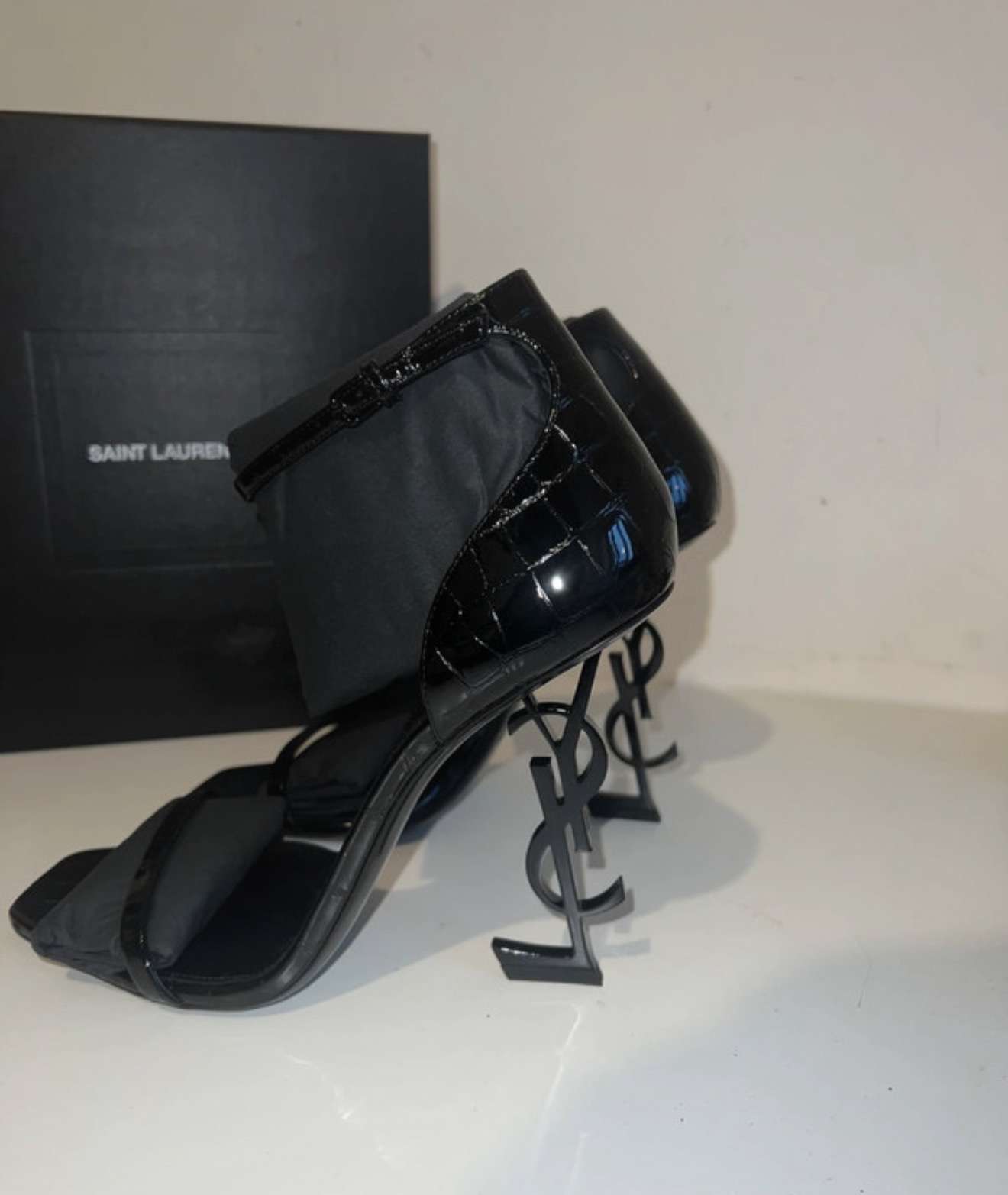 YSL sandalky