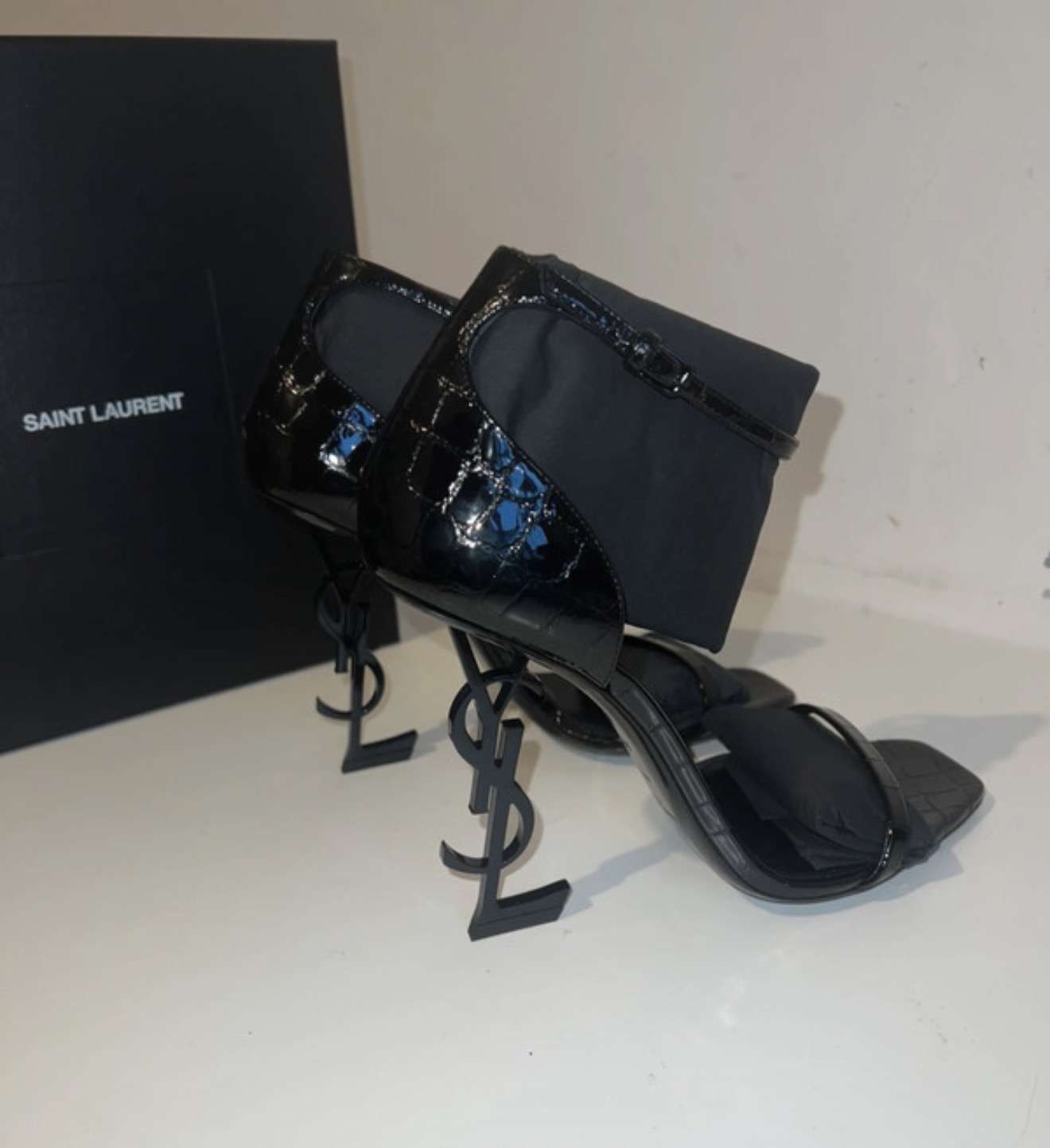 YSL sandalky