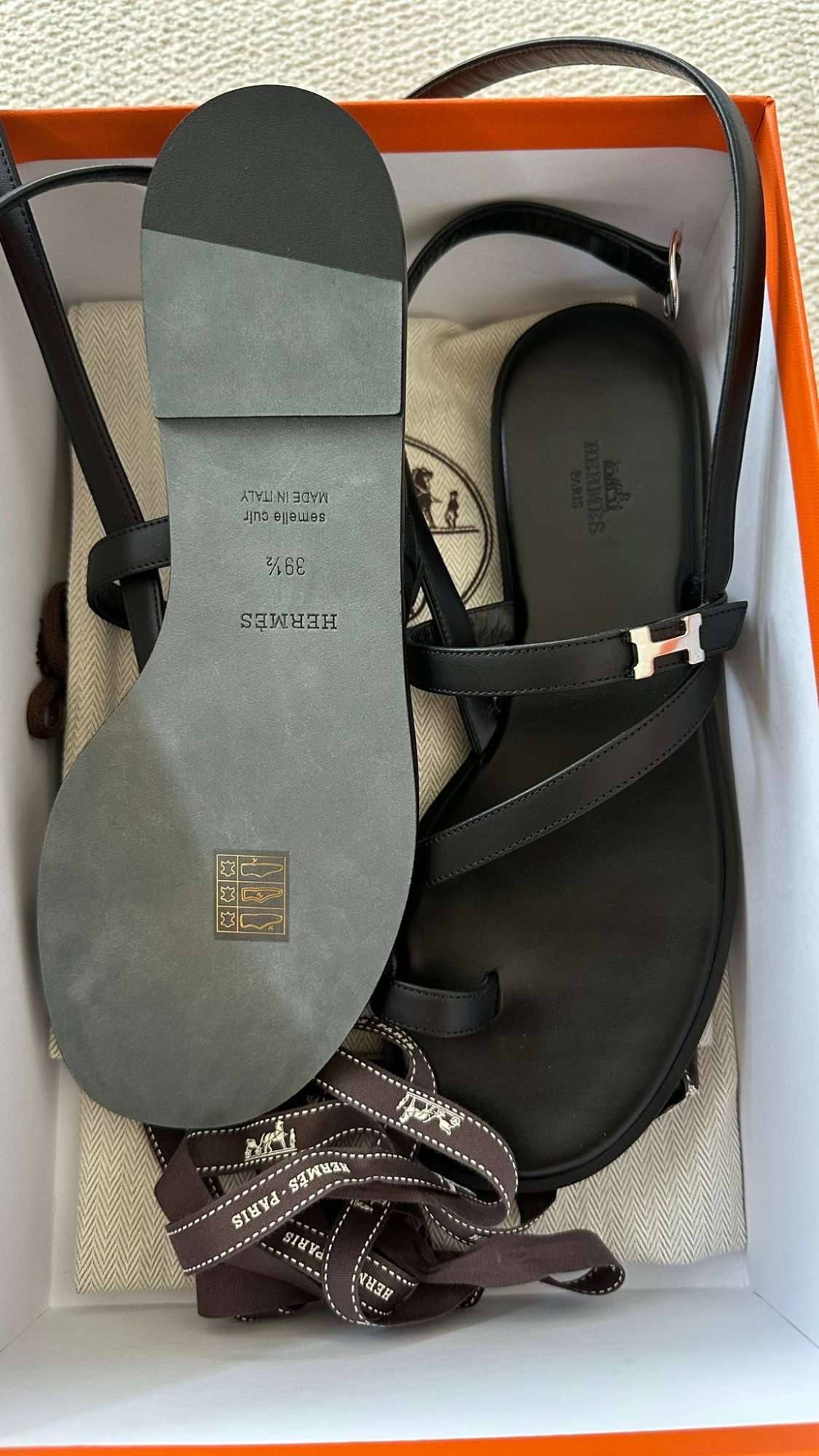 Hermes sandále