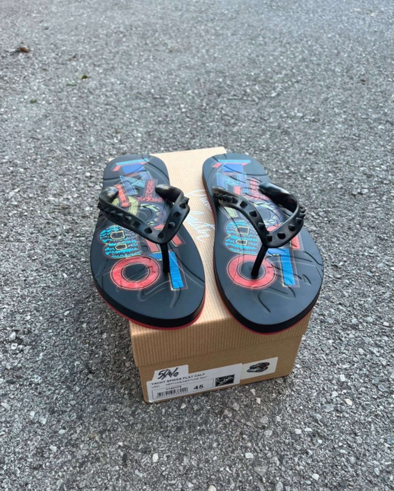 Louboutin šľapky