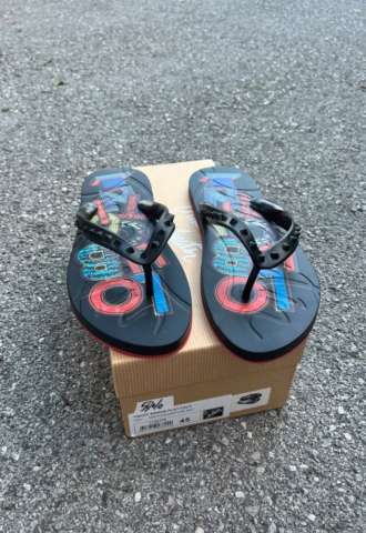 https://vipluxury.sk/Louboutin šľapky