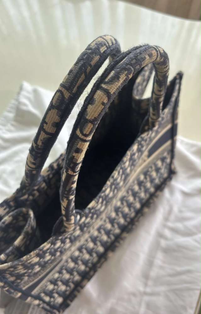 Dior tote bag