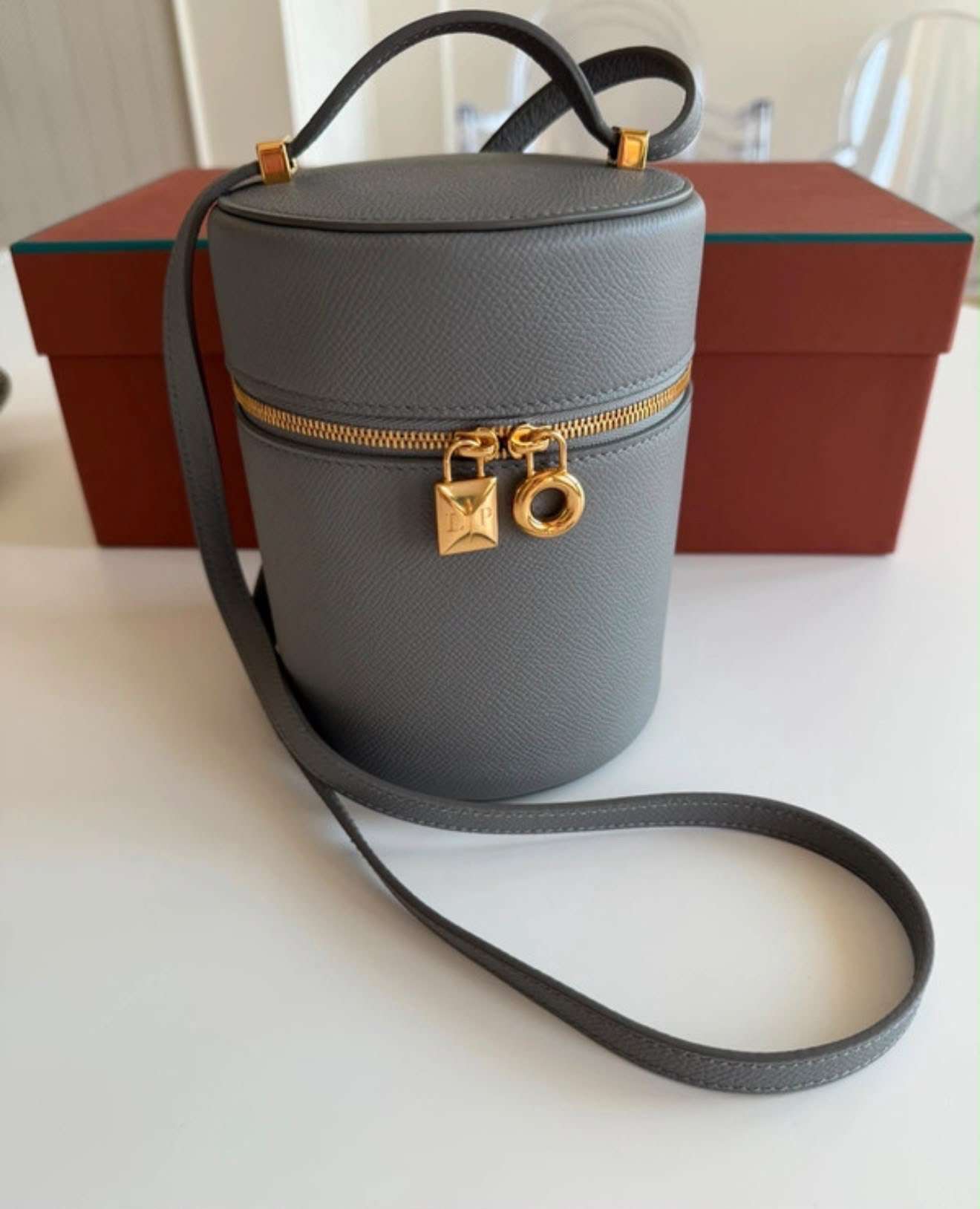 Loro Piana kabelka