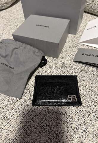 https://vipluxury.sk/Balenciaga cardholder