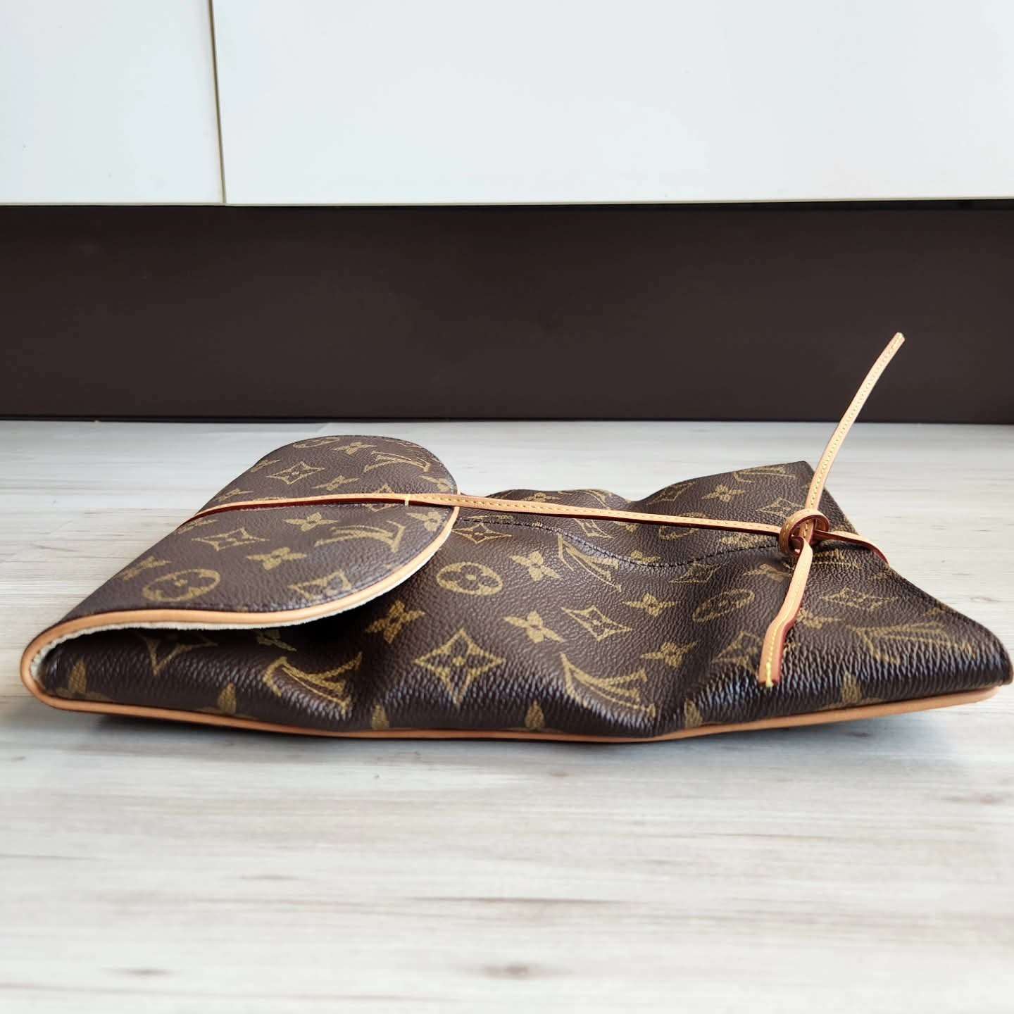 Louis Vuitton Pouzdro na sperky