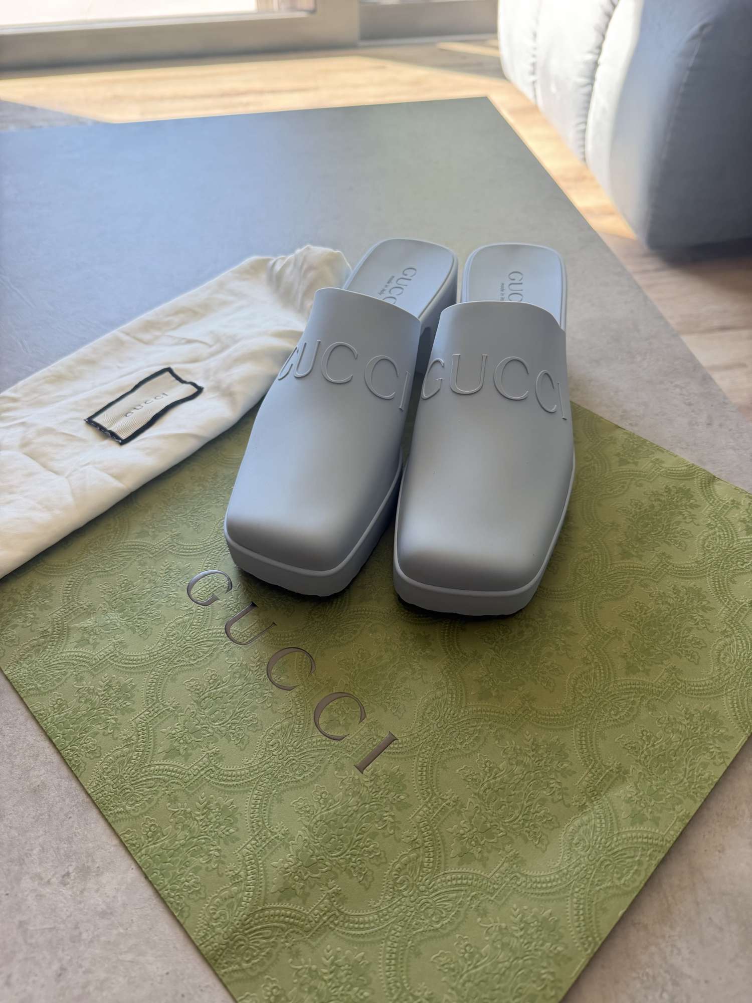 Gucci boty