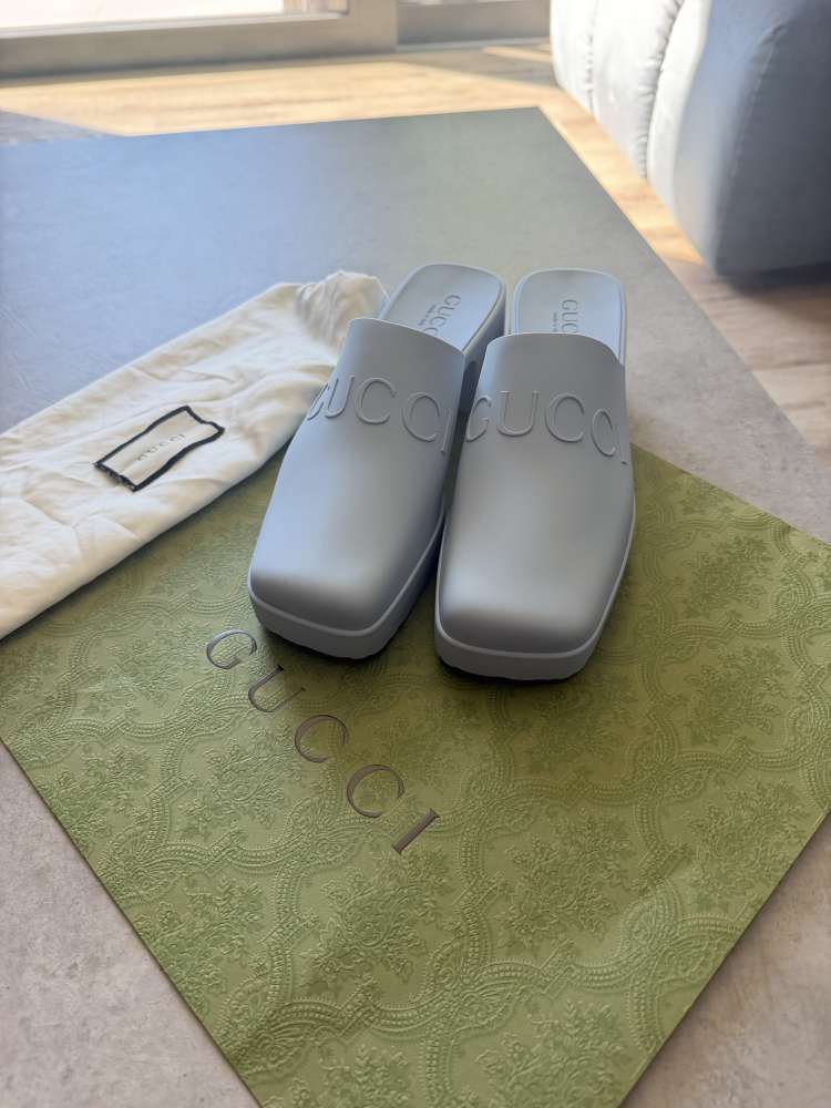 Gucci boty