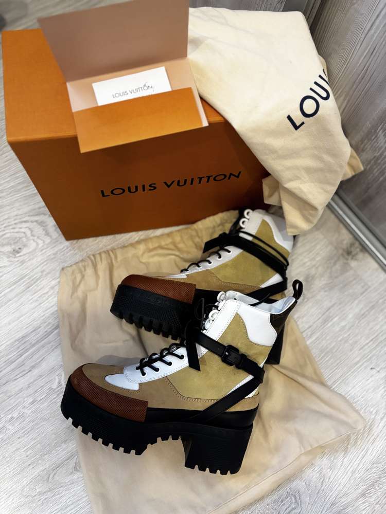 Čižmy Louis Vuitton Laureate na platforme s púštnym vzorom
