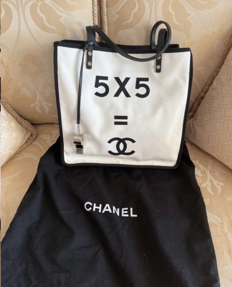Chanel shopperka