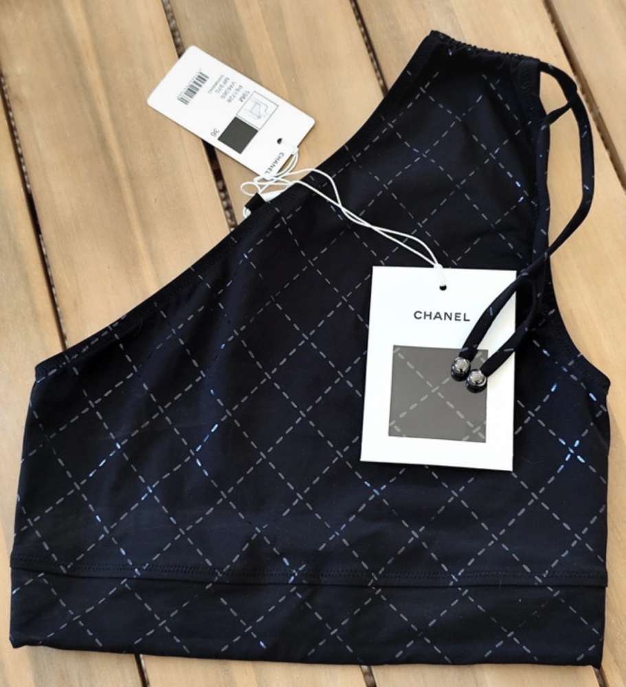 Chanel top