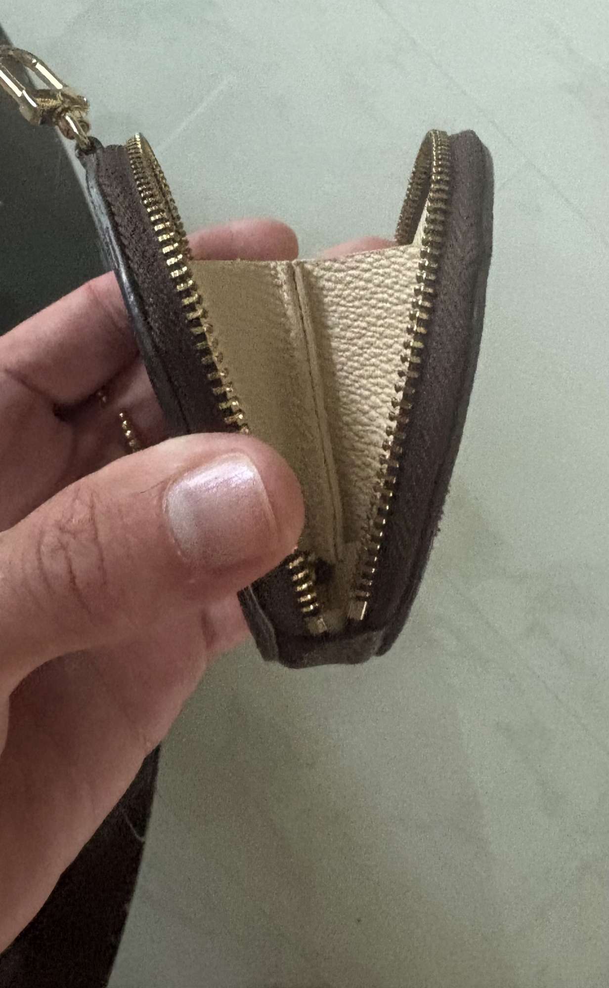 Louis Vuitton peňaženka, prívesok , kľúčenka
