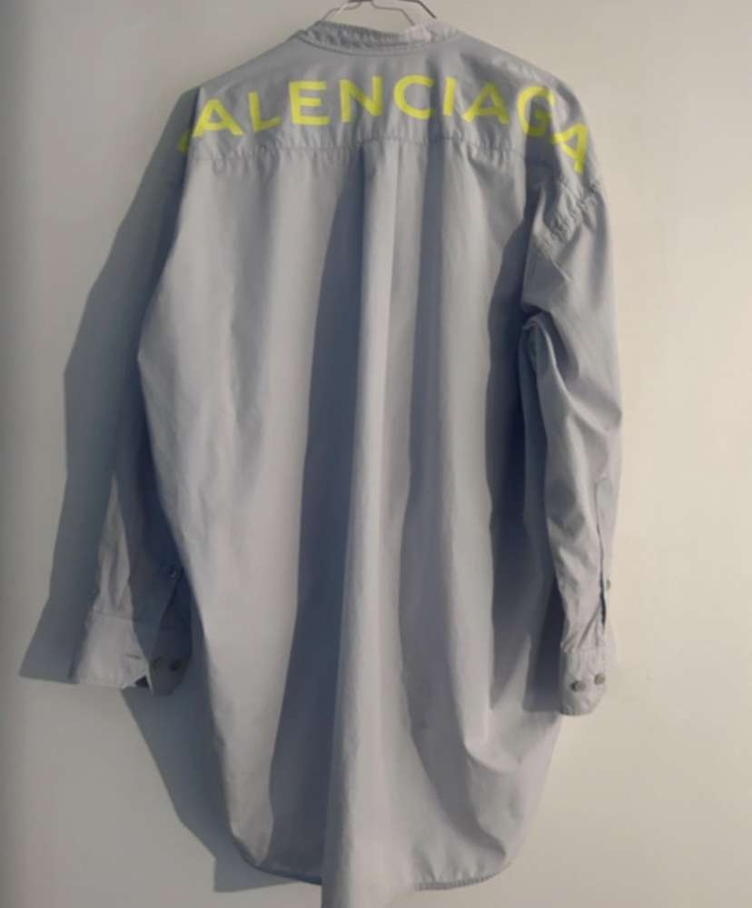 Balenciaga košeľa