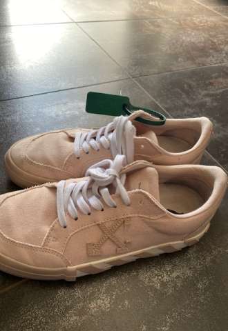 https://vipluxury.sk/Tenisky Off-White