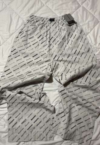 https://vipluxury.sk/Balenciaga nohavice