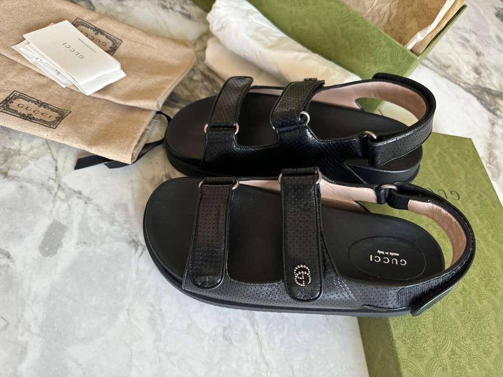 Gucci dámske kožené sandále veľkosť 39