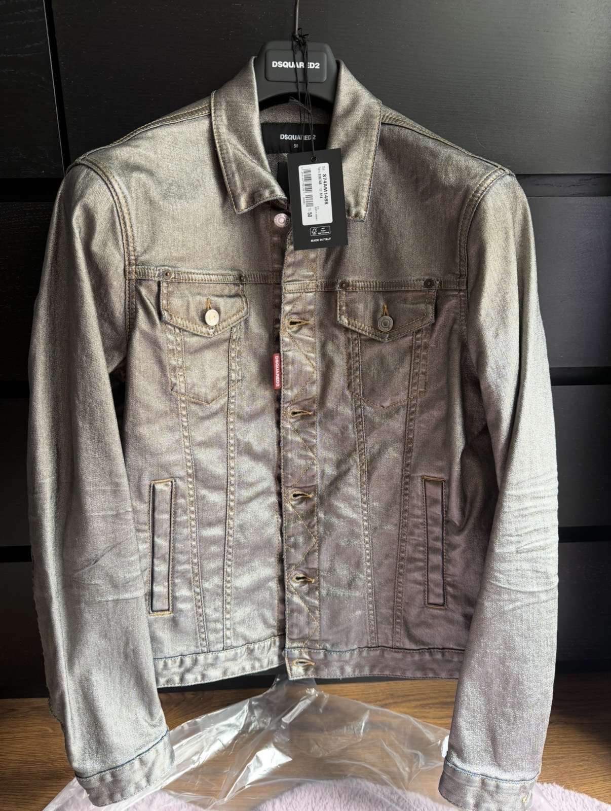 DSQUARED2 metalic effekt riflova bunda