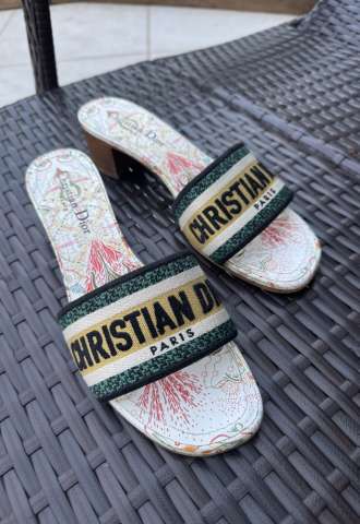 https://vipluxury.sk/Damske slapky Christian Dior