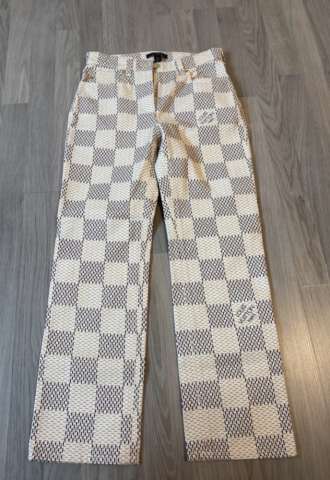 https://vipluxury.sk/Louis Vuitton rifle