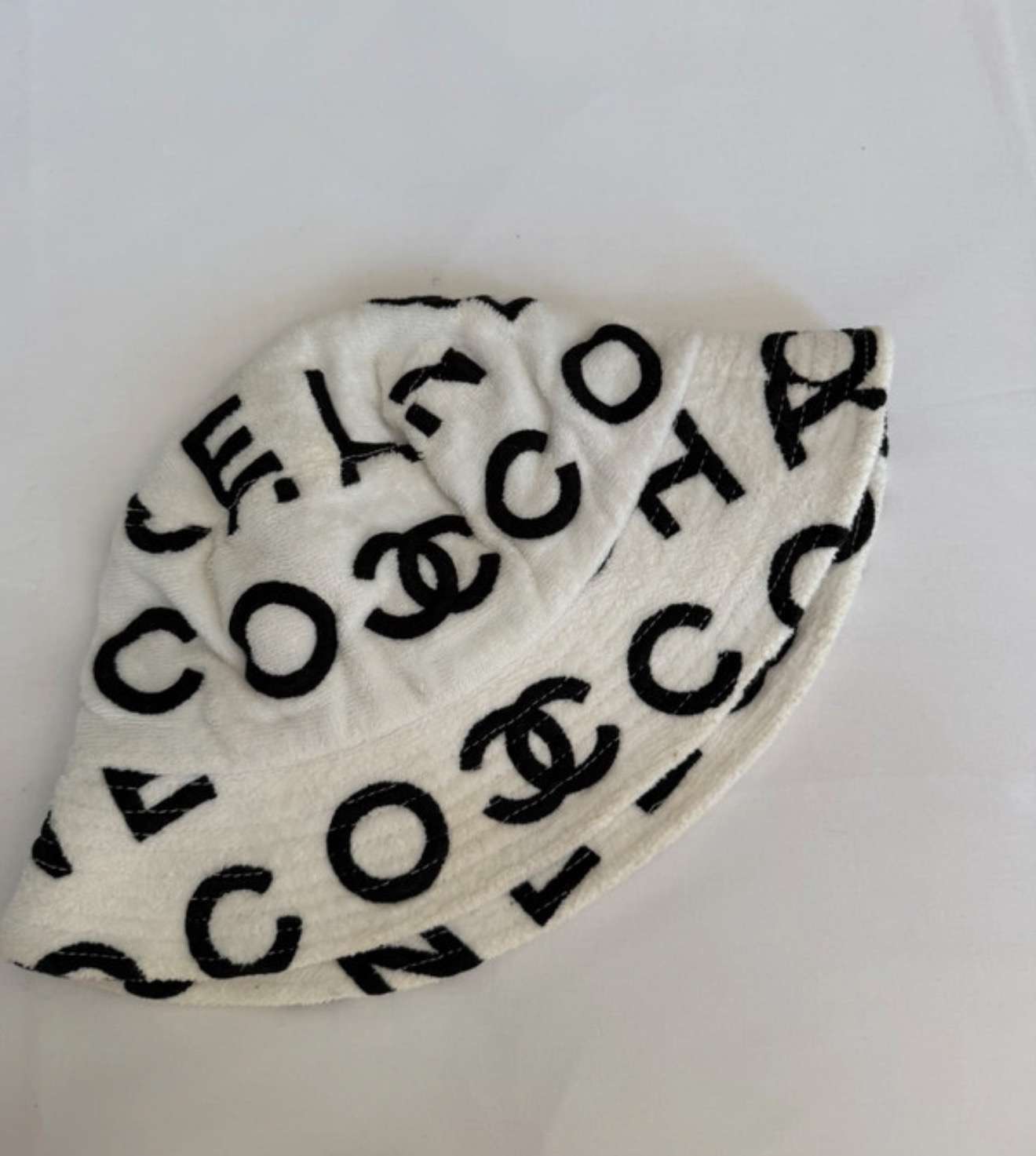 Chanel klobúk