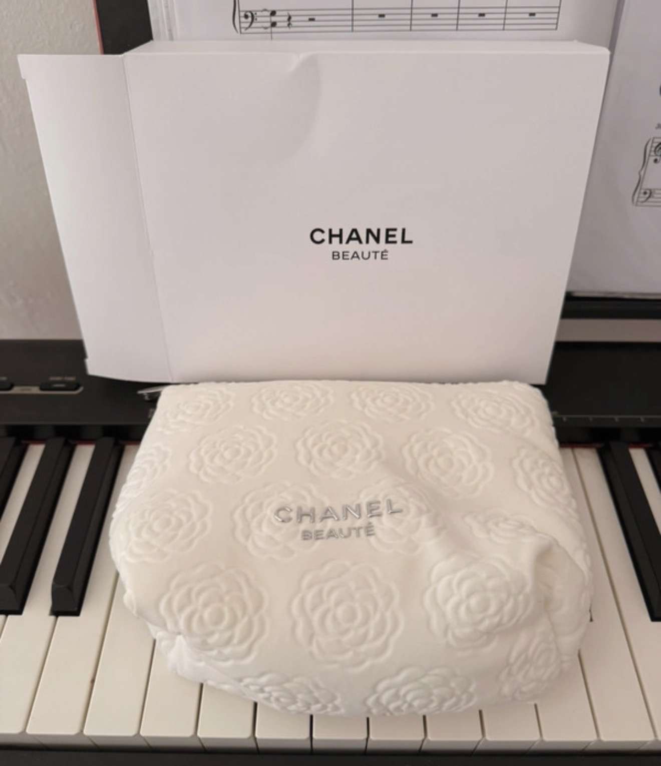 Chanel beauty taška