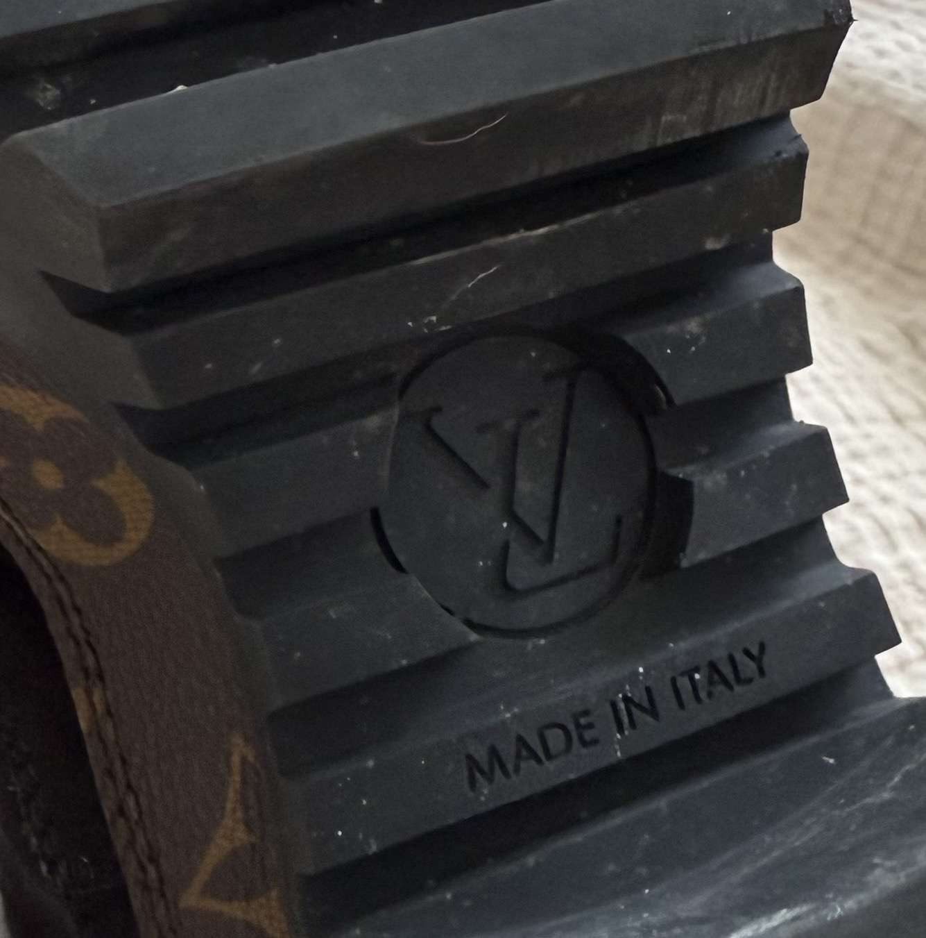 Louis Vuitton Laureate Desert Boot