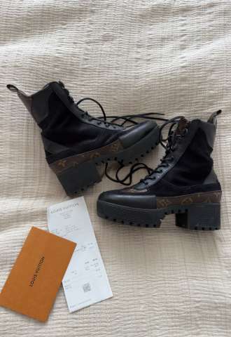 https://vipluxury.sk/Louis Vuitton Laureate Desert Boot