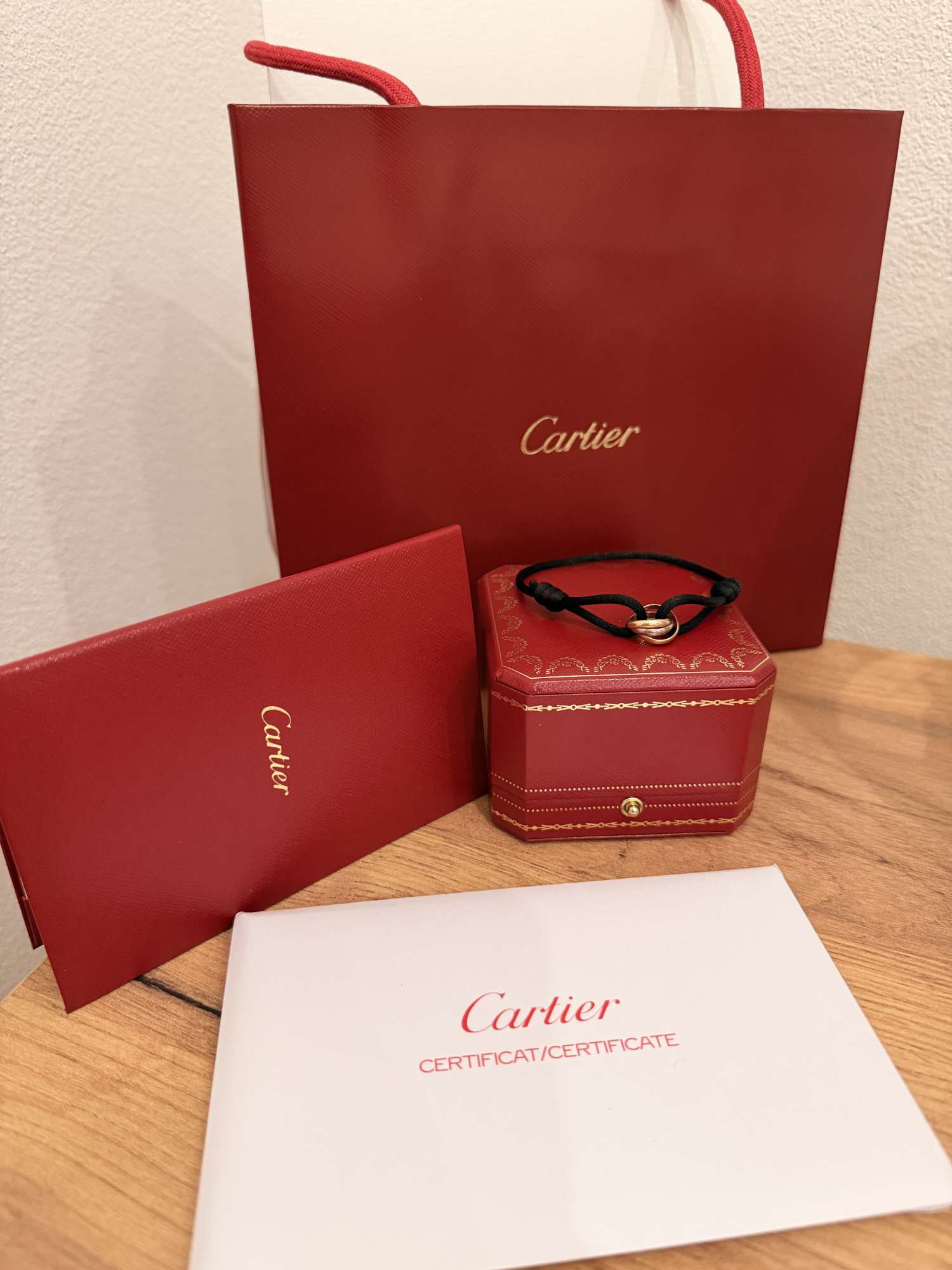Cartier trinity naramok