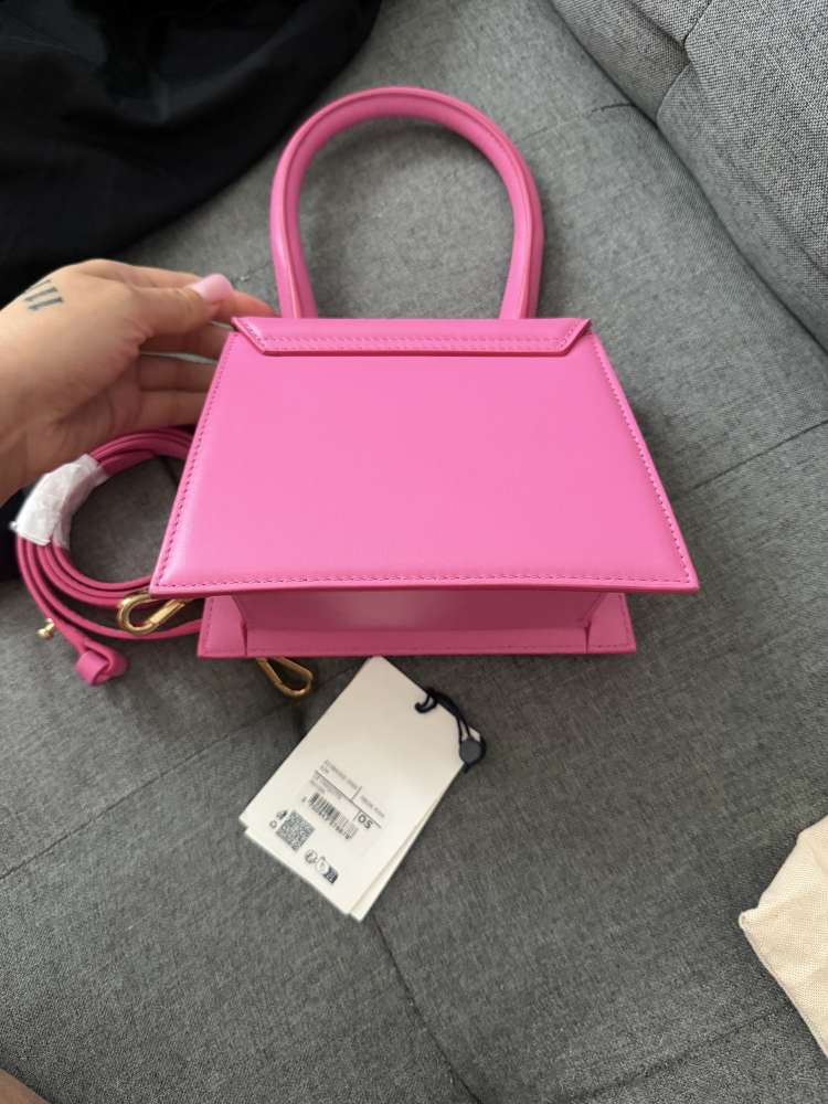 Jacquemus Kabelka