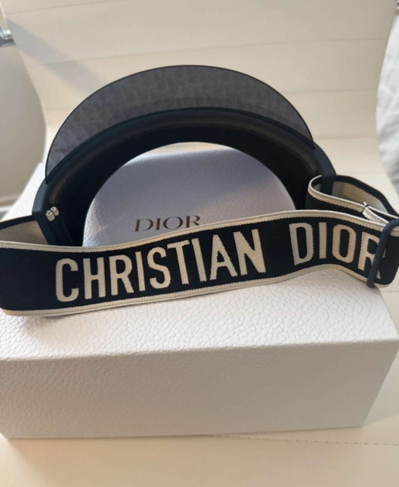 Dior silt
