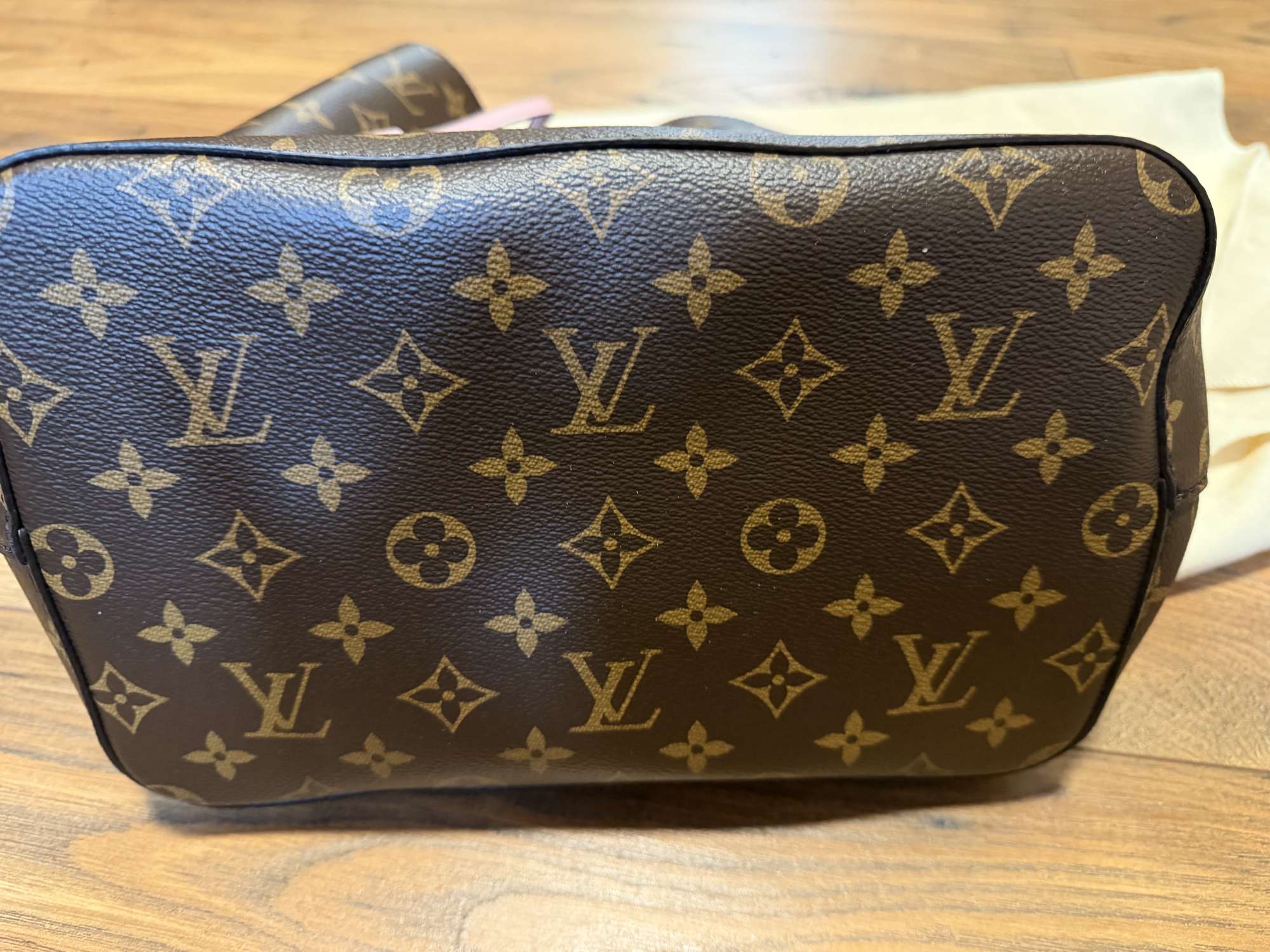 Louis vuitton neonoe