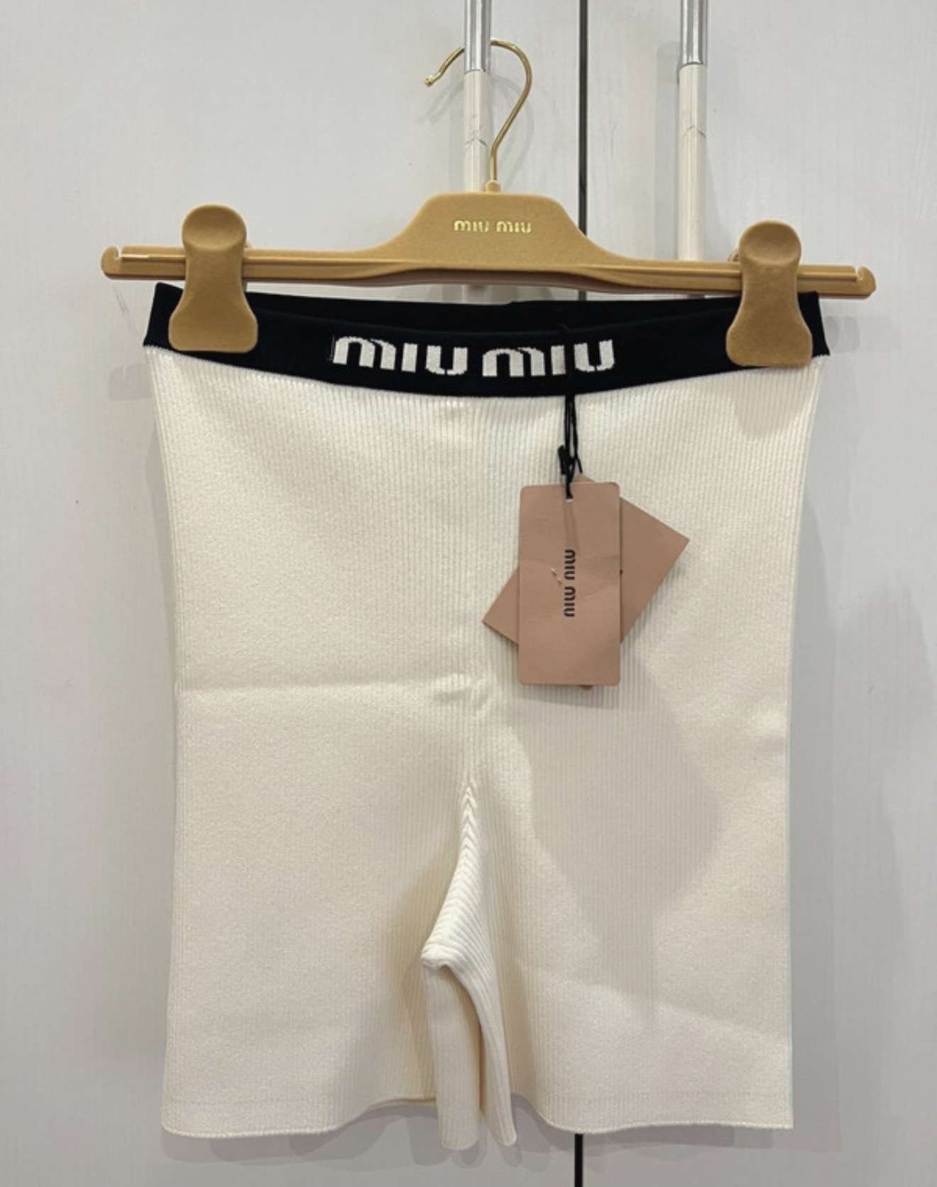 Miu miu kratasky