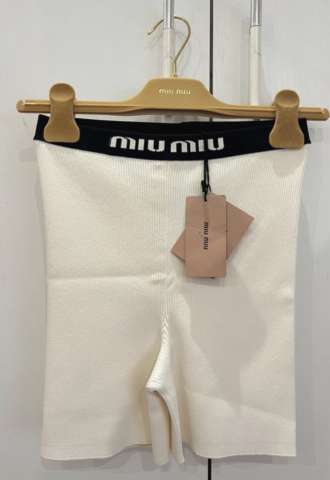 https://vipluxury.sk/Miu miu kratasky