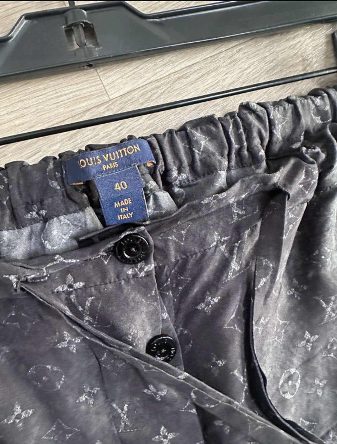 Louis Vuitton pyzamove nohavice