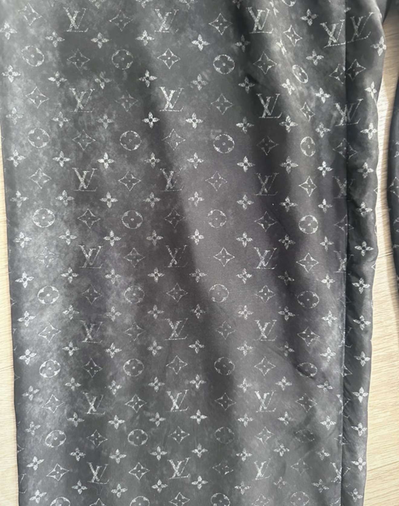 Louis Vuitton pyzamove nohavice