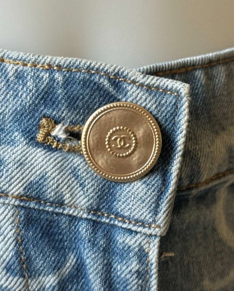 Chanel rifle
