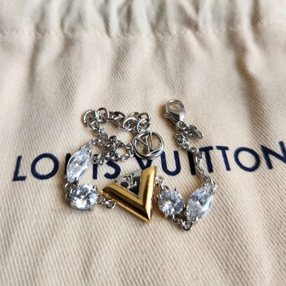 Louis Vuitton Naramek
